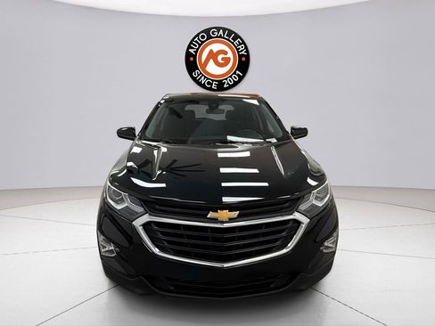 Used 2020 Chevrolet Equinox LT image 2