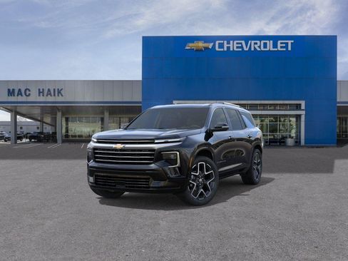 New 2026 Chevrolet Traverse High Country w/ LPO, Floor Liner Package FWD image 8