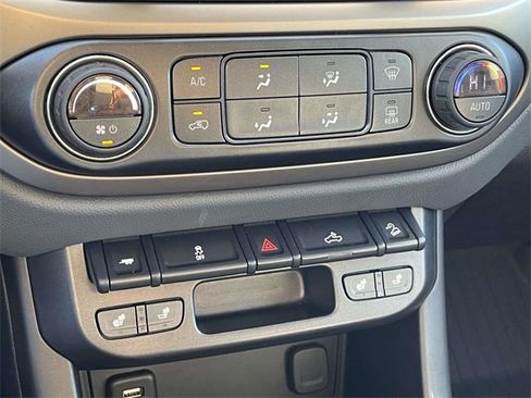 Certified 2018 Chevrolet Colorado Z71 image 21