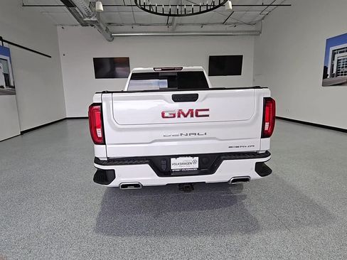 Used 2022 GMC Sierra 1500 Denali w/ Denali Premium Package AWD/4WD image 7