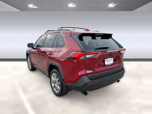 Used 2025 Toyota RAV4 XLE Premium image 3