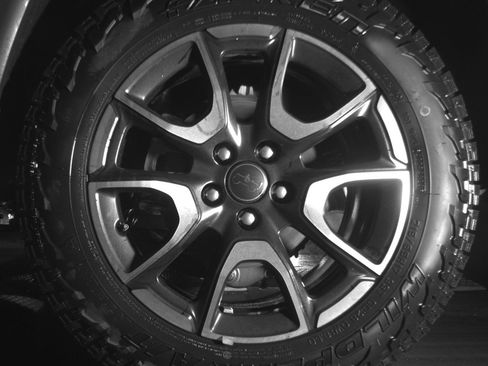 Used 2025 Jeep Compass Trailhawk AWD/4WD image 14