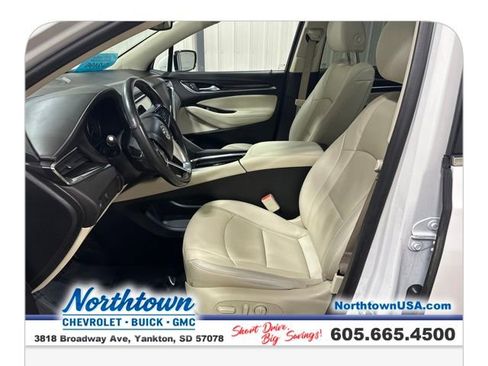 Used 2023 Buick Enclave Essence w/ Experience Buick Package image 9