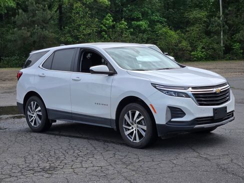 Used 2022 Chevrolet Equinox LT AWD/4WD image 7