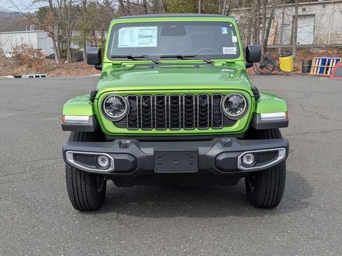 New 2026 Jeep Gladiator Sport image 2