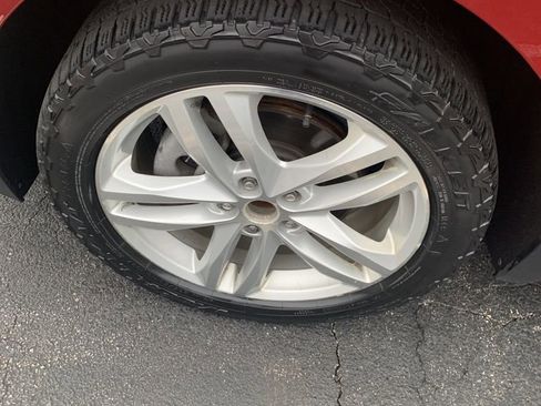 Used 2018 Chevrolet Equinox Premier image 23