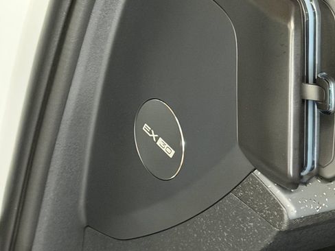 Certified 2025 Volvo EX30 Ultra w/ Climate Package AWD/4WD image 10