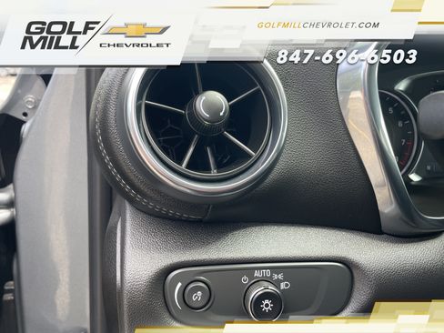 Used 2024 Chevrolet Blazer LT FWD image 19