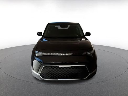 Used 2025 Kia Soul LX w/ LX Technology Package image 16