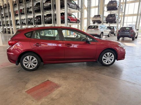 Used 2019 Subaru Impreza 2.0i AWD/4WD image 2
