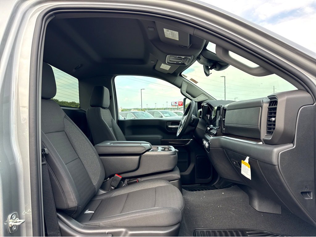 New 2026 GMC Sierra 2500 SLE AWD/4WD image 6