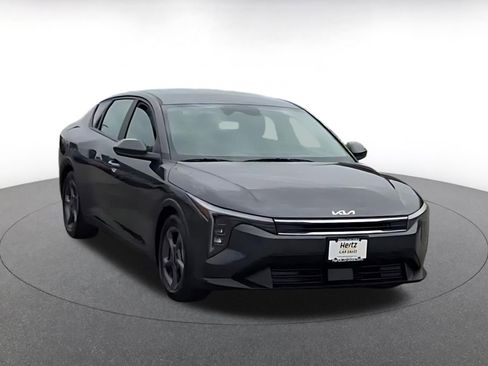 Used 2025 Kia K4 LXS image 4