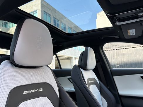 New 2026 Mercedes-Benz E 53 AMG e 4MATIC Sedan image 15