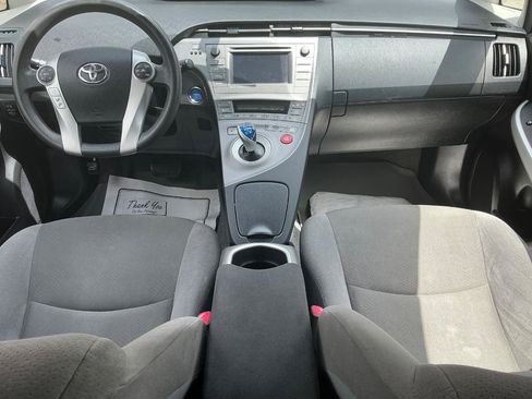 Used 2013 Toyota Prius Three FWD image 17