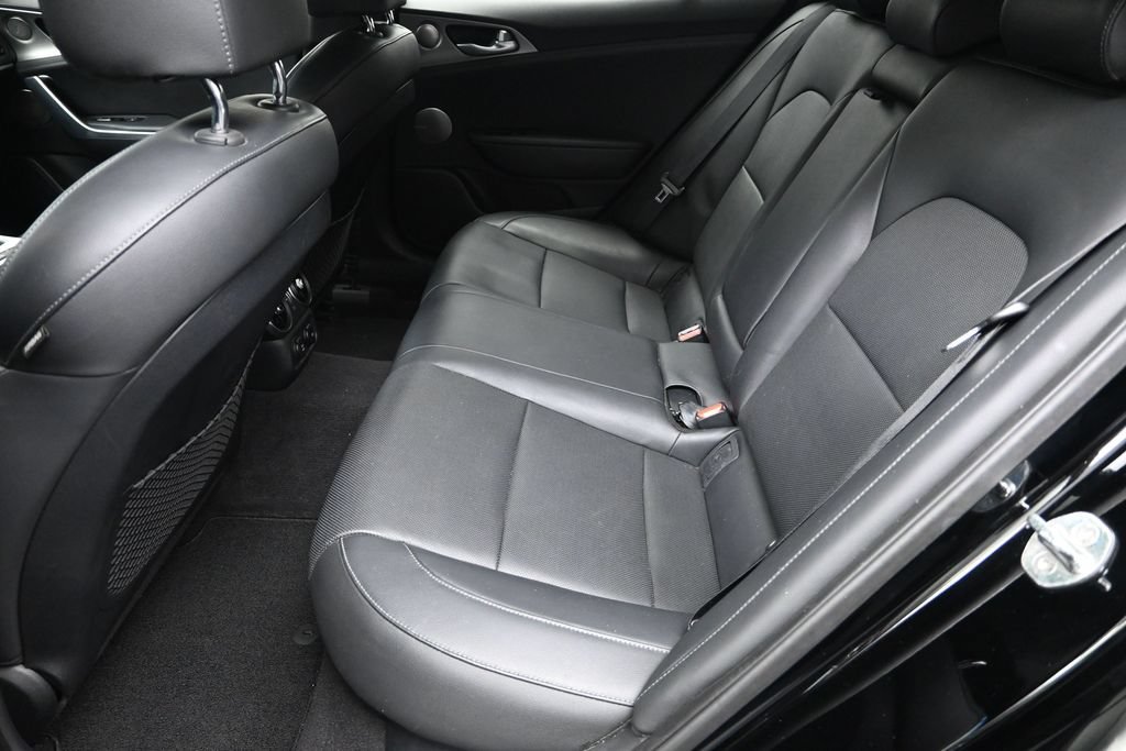 Used 2019 Kia Stinger GT1 AWD/4WD image 30