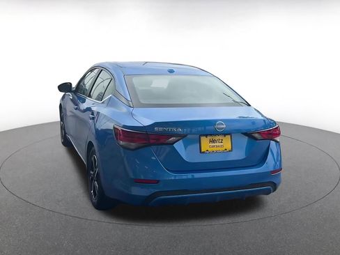 Used 2025 Nissan Sentra SV FWD image 11