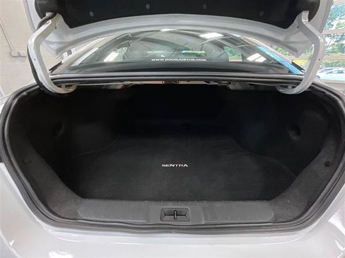 Used 2024 Nissan Sentra SV FWD image 25