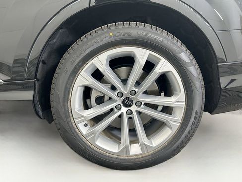 Used 2025 Audi Q7 3.0T Premium Plus w/ Premium Plus Package image 30