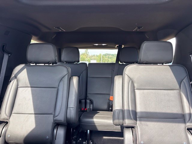 Used 2021 GMC Yukon Denali w/ Denali Premium Package AWD/4WD image 15