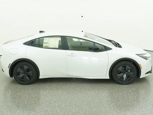 New 2026 Toyota Prius SE image 88