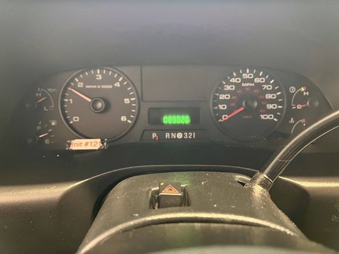 Used 2005 Ford F350 2WD Regular Cab Super Duty image 9