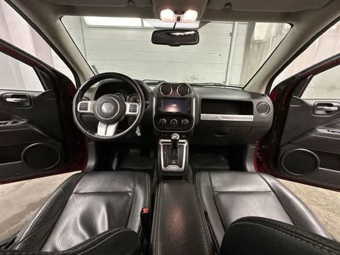 Used 2016 Jeep Compass High Altitude AWD/4WD image 18