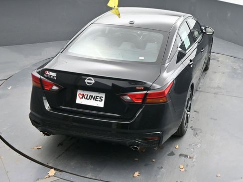 Used 2024 Nissan Altima 2.5 SR image 42