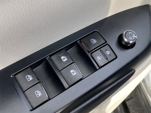 Certified 2018 Toyota Highlander XLE image 22