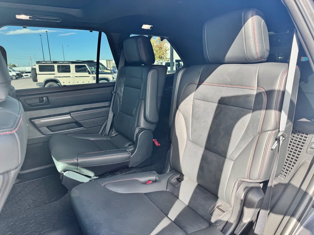Used 2025 Toyota Sequoia TRD Pro AWD/4WD image 10