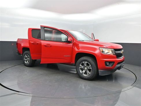 Used 2019 Chevrolet Colorado Z71 image 36
