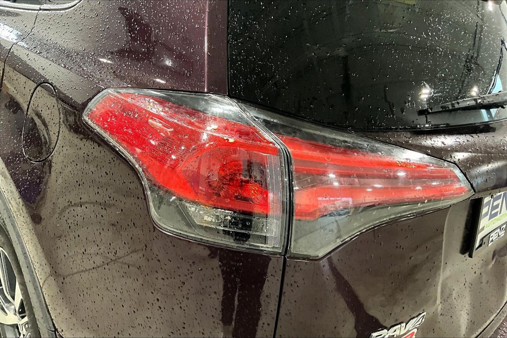 Used 2016 Toyota RAV4 XLE AWD/4WD image 23