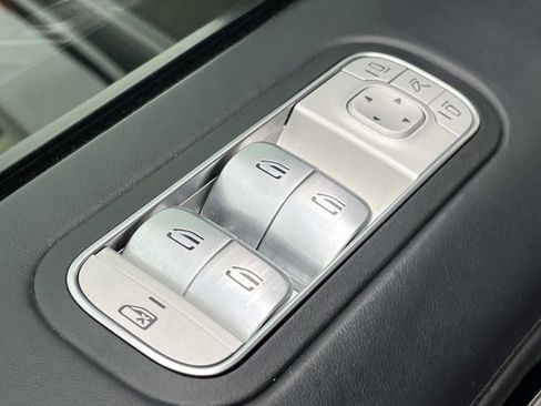 Certified 2022 Mercedes-Benz G 63 AMG 4MATIC image 17