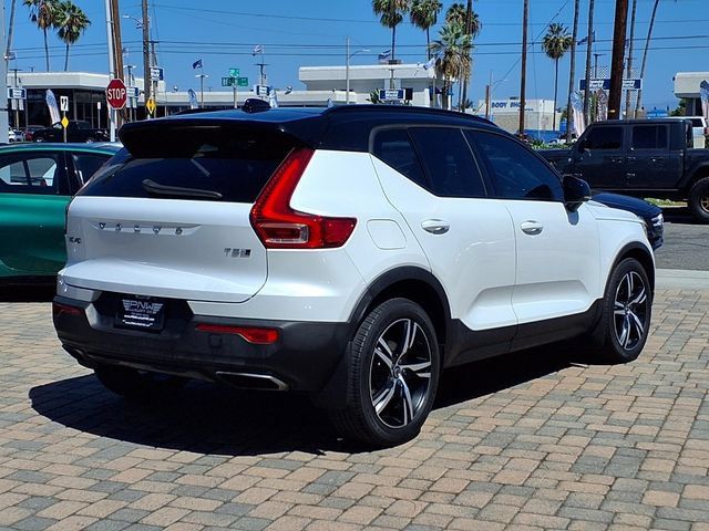 Used 2019 Volvo XC40 T5 R-Design AWD/4WD image 4