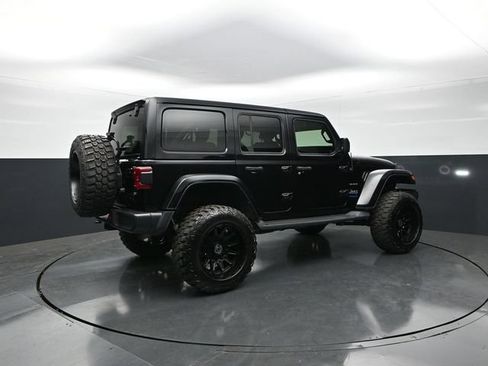 Used 2021 Jeep Wrangler Unlimited Sahara w/ Cold Weather Group AWD/4WD image 7
