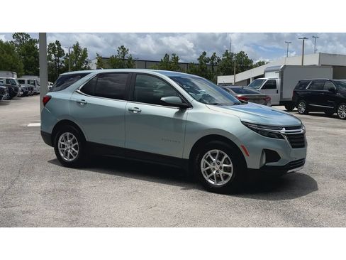 Certified 2022 Chevrolet Equinox LT FWD image 2
