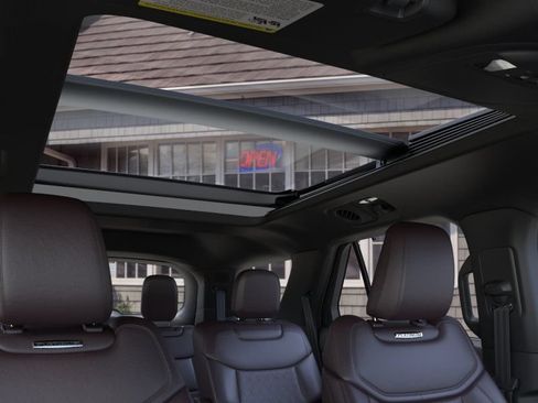 Used 2025 Ford Explorer Platinum RWD image 22