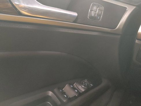 Used 2014 Ford Fusion SE w/ Equipment Group 202A FWD image 27
