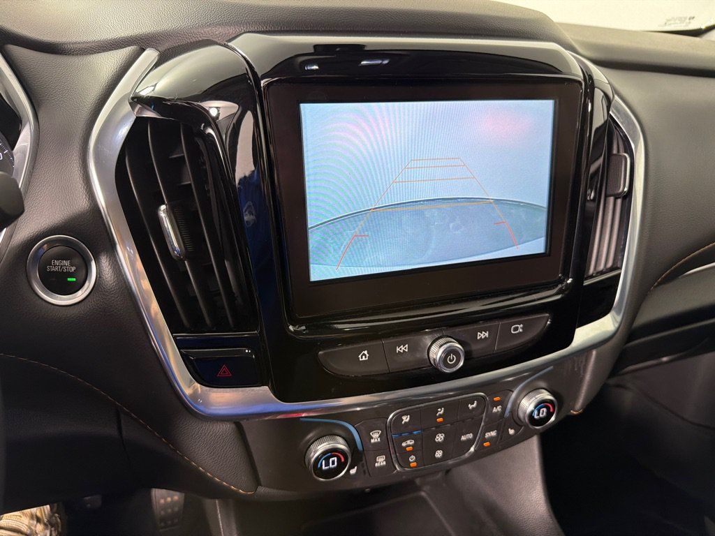 Used 2019 Chevrolet Traverse LT FWD image 15