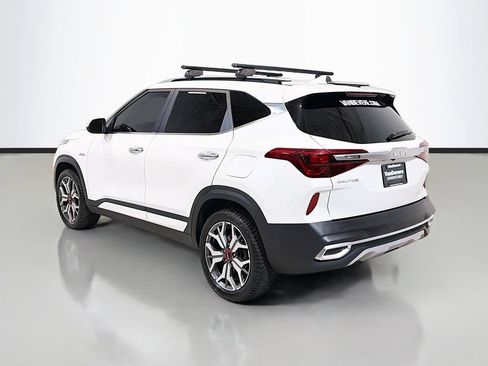Used 2023 Kia Seltos SX w/ SX Sunroof Package AWD/4WD image 7