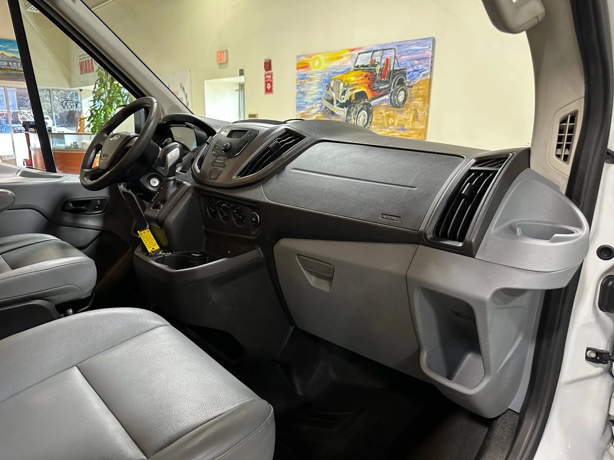 Used 2015 Ford Transit 250 148 Medium Roof RWD image 31