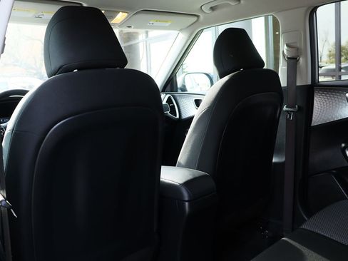 Used 2024 Kia Soul LX w/ Option Group 015 image 31