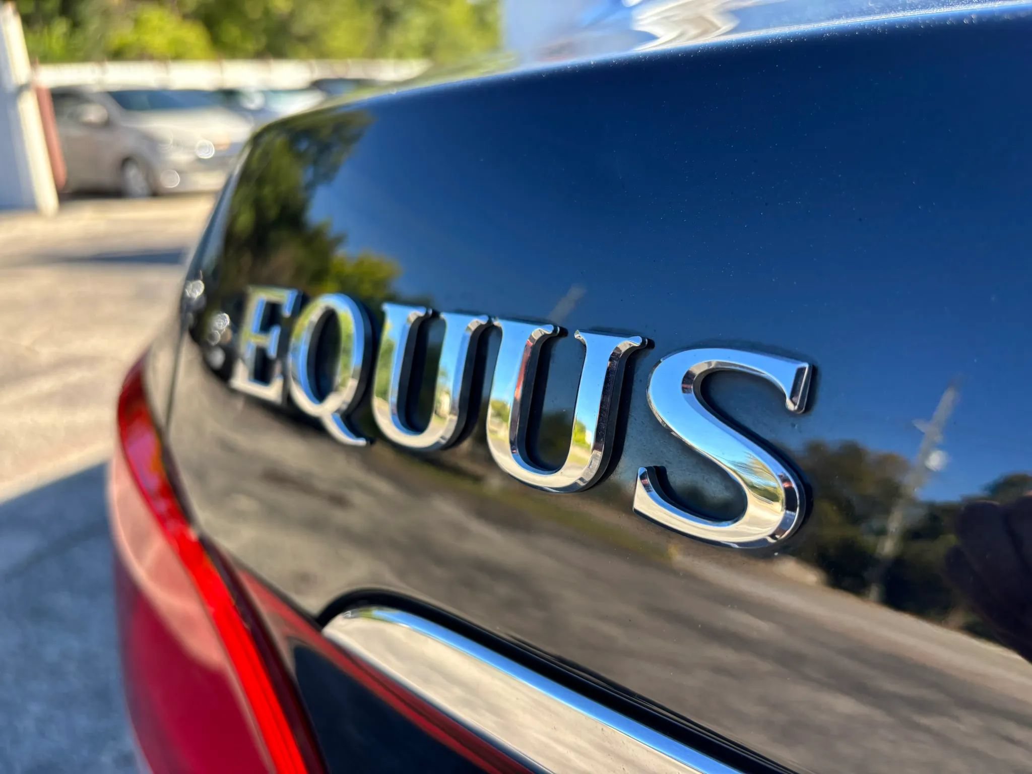 Used 2014 Hyundai Equus Signature RWD image 11