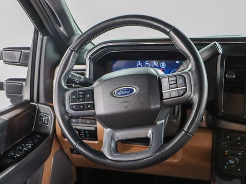 Used 2024 Ford F250 Lariat w/ Chrome Package image 13