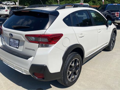 Used 2020 Subaru Crosstrek 2.0i image 6