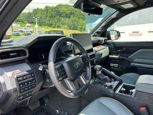 Used 2025 Toyota 4Runner Trailhunter AWD/4WD image 13