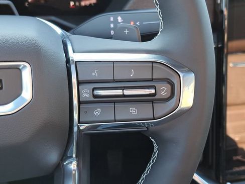 New 2026 GMC Acadia Denali Ultimate w/ LPO, Floor Liner Package image 19