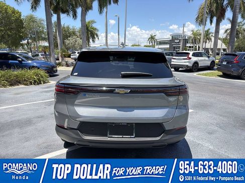 Used 2025 Chevrolet Equinox EV LT FWD image 8