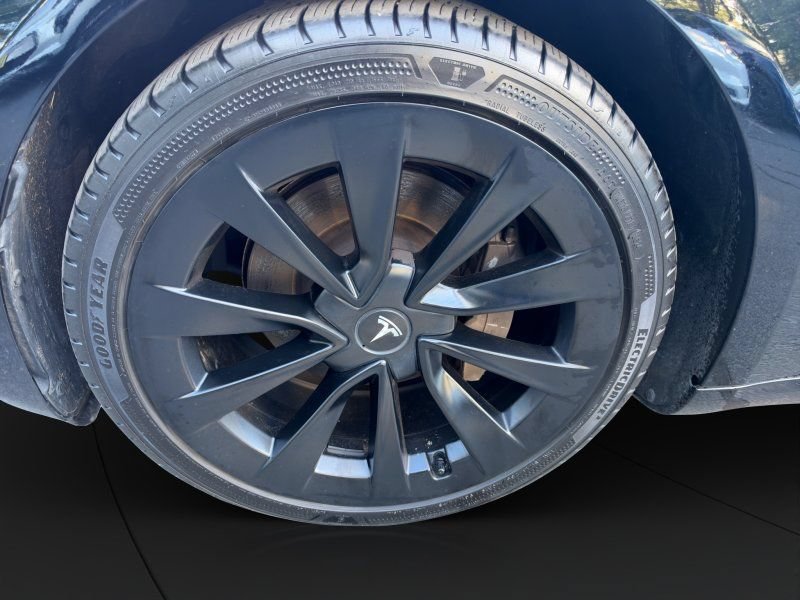 Used 2022 Tesla Model 3 Standard Range RWD image 21