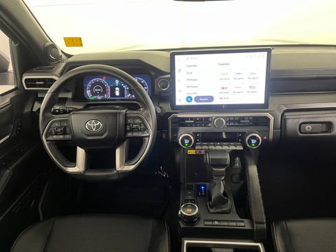 Certified 2025 Toyota 4Runner Limited image 37