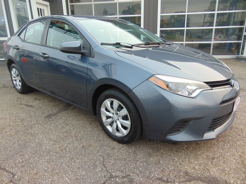Used 2014 Toyota Corolla LE FWD image 1